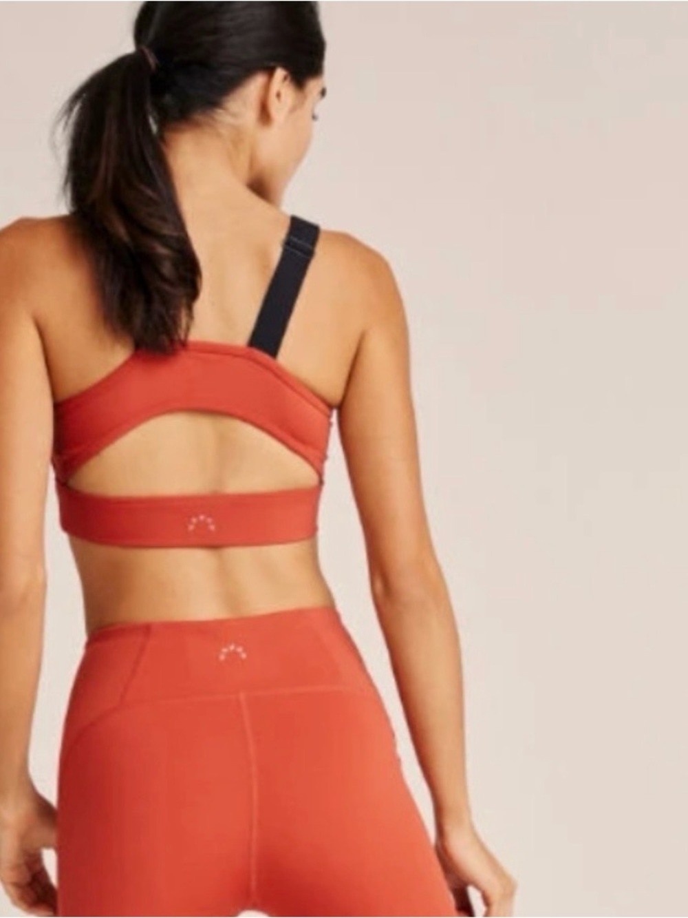 Varley Burnt Orange Cutout Sports Bra with Contrasting Strap Size Small